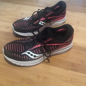 Saucony Breast Cancer Awareness Kinvara 10